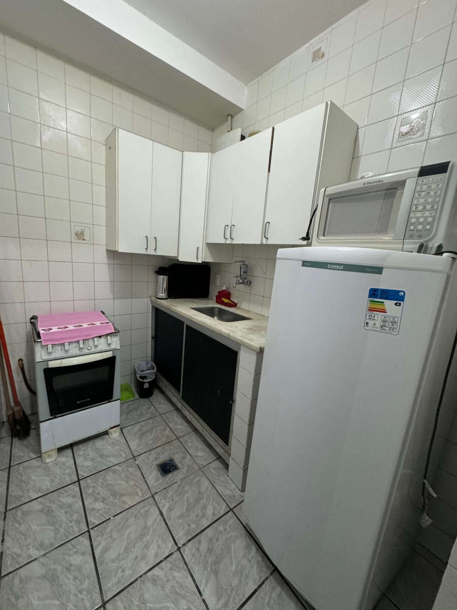 Apartamento Vista Mar 209 - 2 Quartos - Praia Do Morro - Predio Frente Mar - Varanda Com Vista Mar - Elevador - Atravessou A Avenida, Ja Esta Na Praia - Com Garagem - Internet 瓜拉派瑞 外观 照片